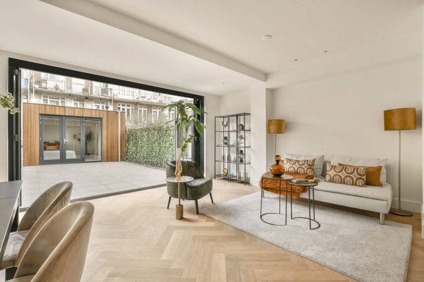 Quelles astuces pour un balcon fleuri toute l'année ?